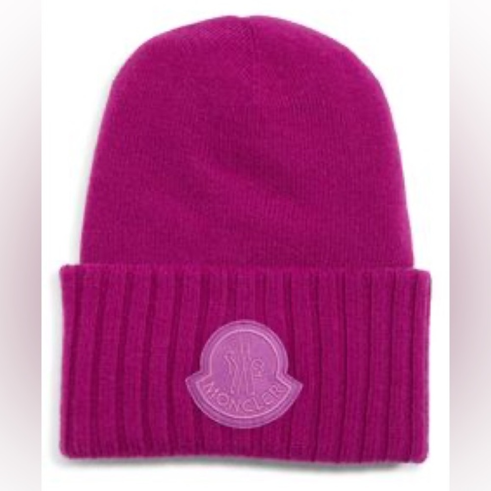 Moncler knitted large women’s wool beanie in magenta